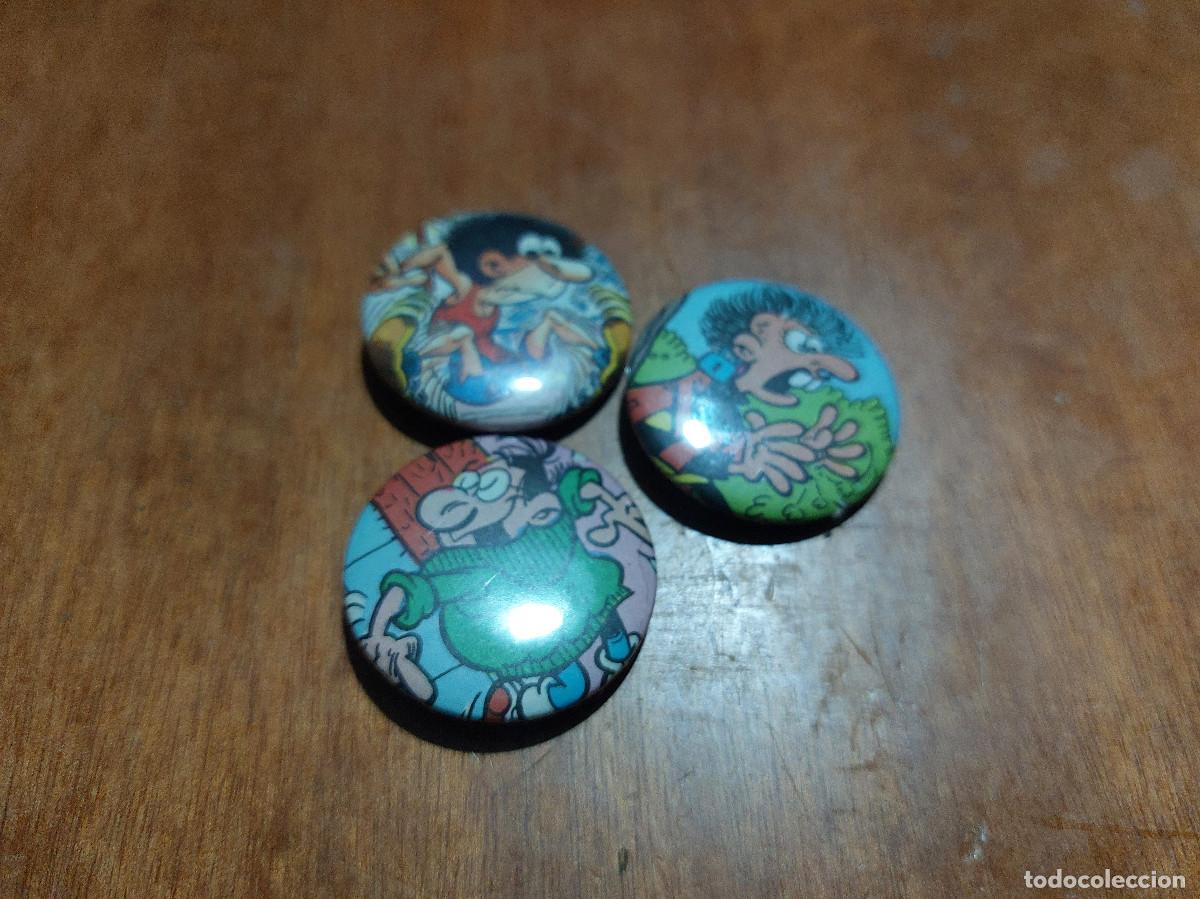 Sammlung von Pins: CHICHA, TATO Y CLODOVEO. COMIC. IBA&Ntilde;EZ. 3 CHAPA. PIN. 31 MM. MET&Aacute;LICA POR DETR&Aacute;S. SIN USO. DIFICIL