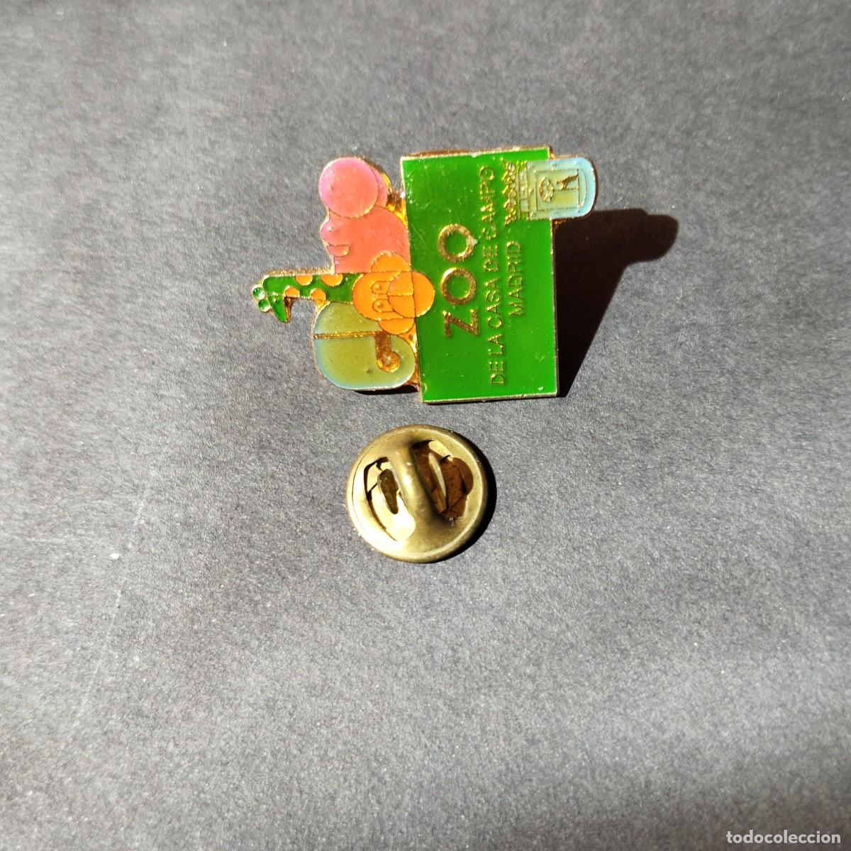 Pin's de collection: PIN - MUY BONITO - ZOO DE LA CASA DE CAMPO - EL DE LA FOTO VER TODOS MIS PINS Y INSIGNIAS