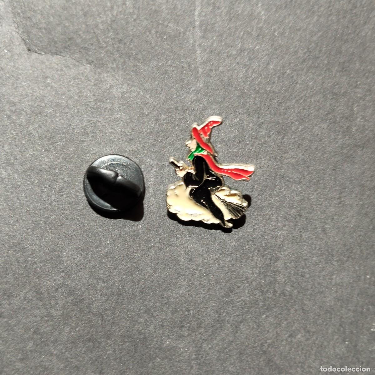 Pin's de collection: PIN - MUY BONITO -BRUJITA - EL DE LA FOTO VER TODOS MIS PINS Y INSIGNIAS