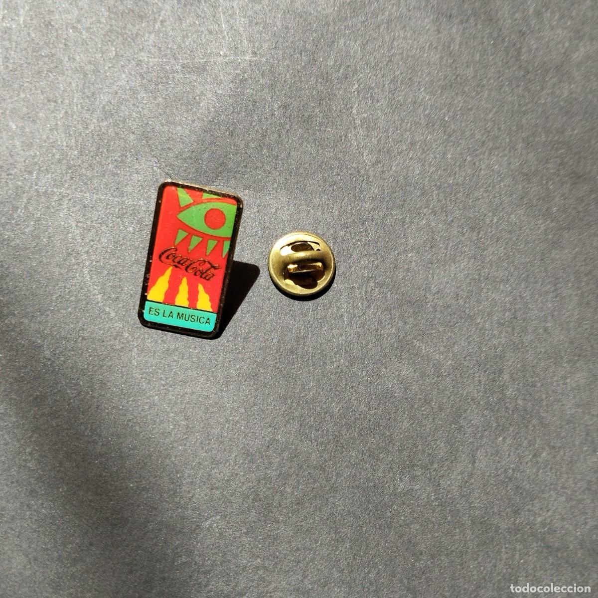 Pin's de collection: PIN - MUY BONITO -COCA COLA - EL DE LA FOTO VER TODOS MIS PINS Y INSIGNIAS