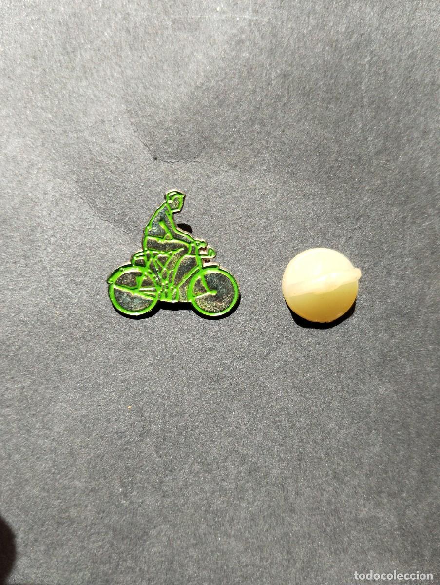 Pin's de collection: PIN - MUY BONITO - CICLISTA - EL DE LA FOTO VER TODOS MIS PINS Y INSIGNIAS