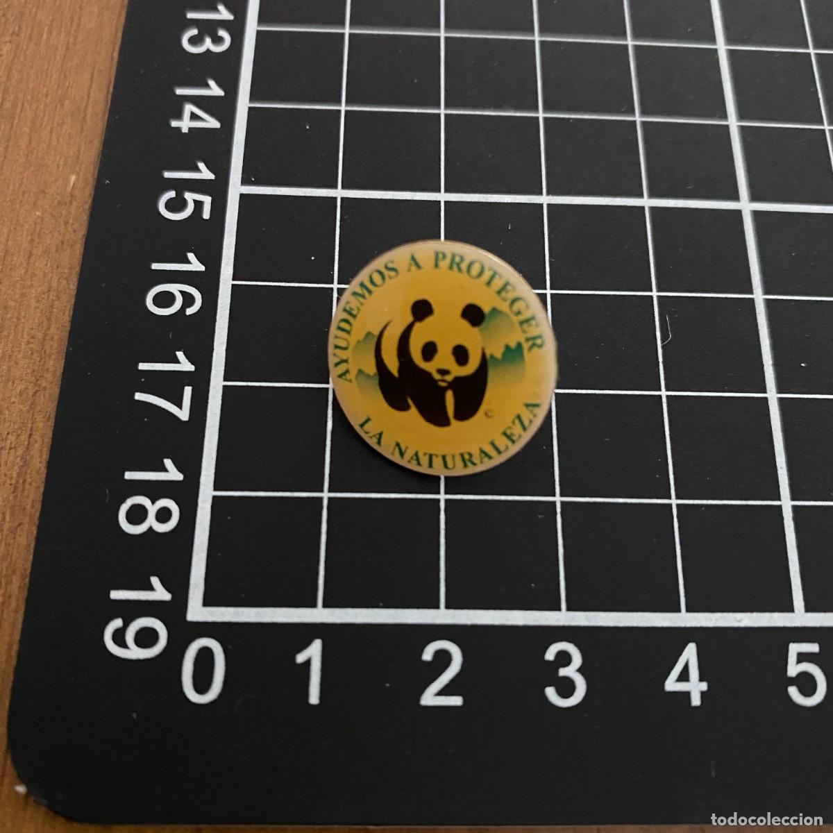 Collection pins: ANTIGUO PIN WWF AYUDEMOS A PROGETER LA NATURALEZA , METAL Y RESINA, BIEN COSERVADO