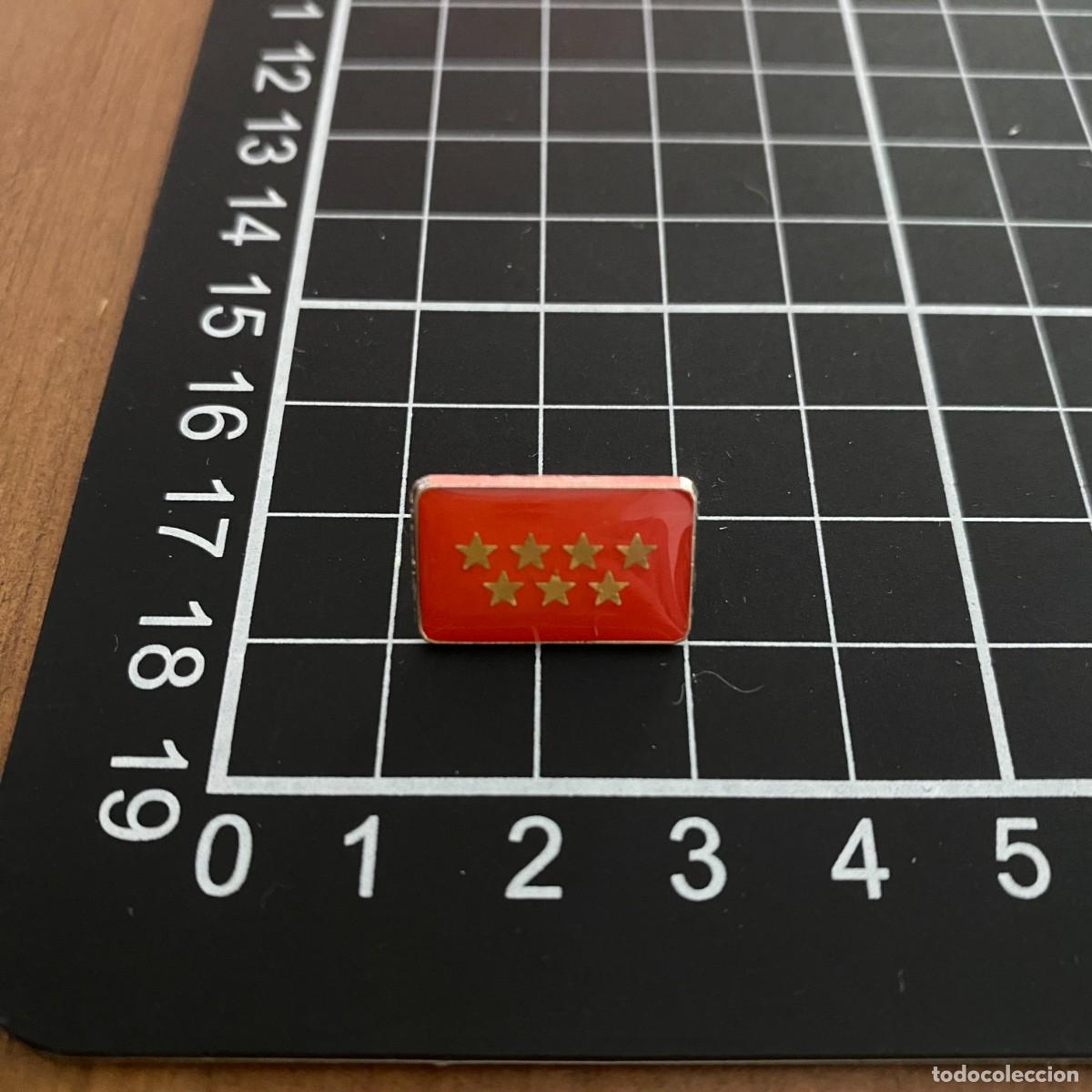 Pins e Spille di collezione: ANTIGUO PIN METAL Y RESINA COMUNIDAD DE MADRID, MUY BIEN CONSERVADO