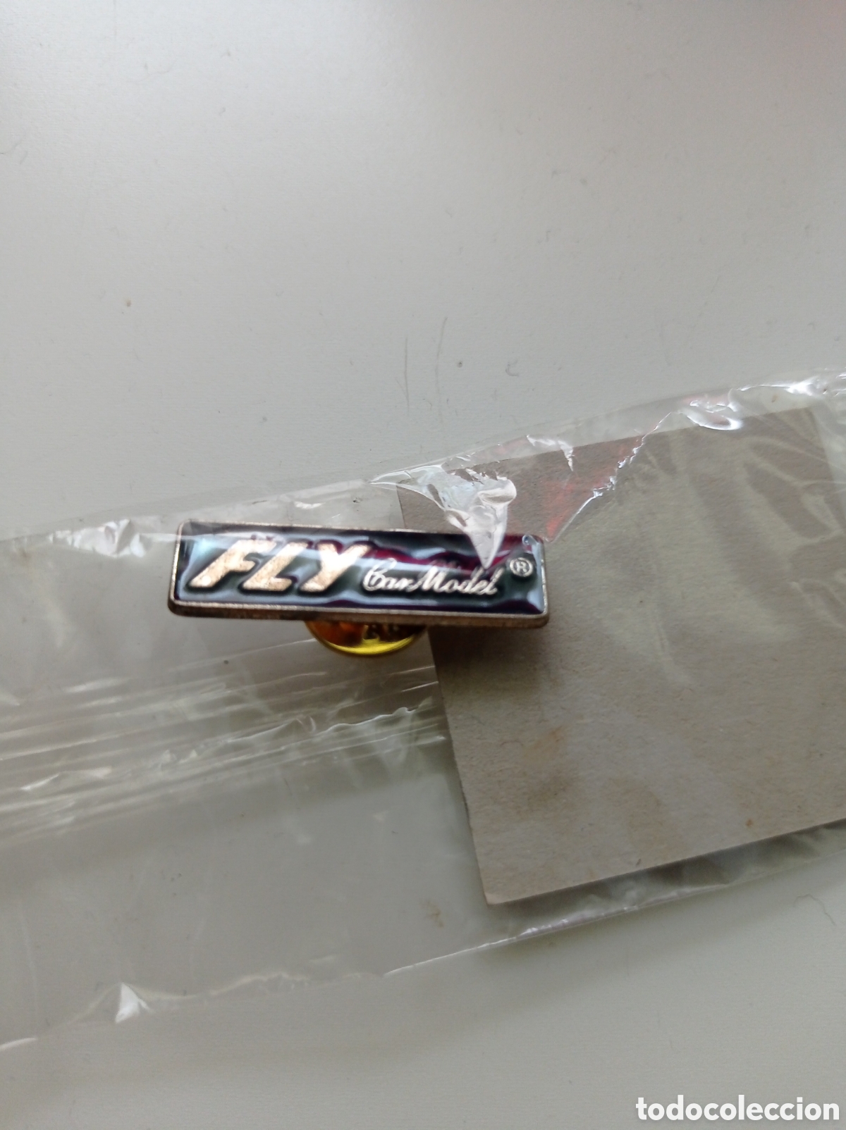Pins de colecci&oacute;n: Pin de Fly Car Model en bolsa sin abrir - Foto 1