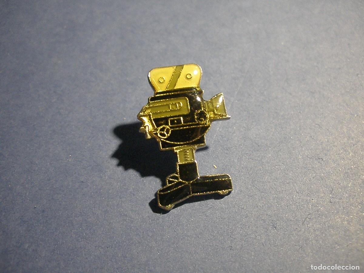 Pins de colecci&oacute;n: PIN - CINE - CAMARA CON TRIPODE. - Foto 1