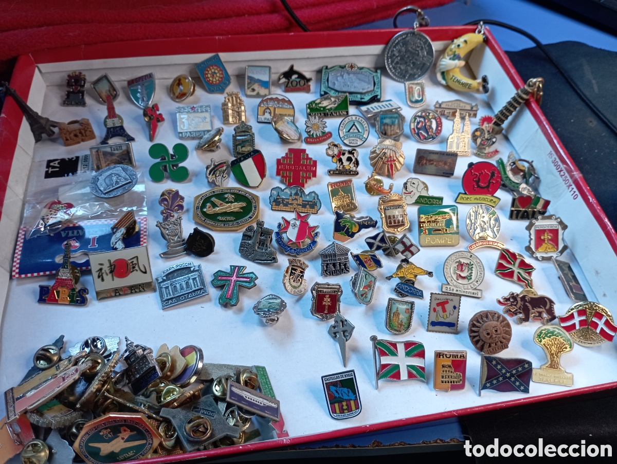 Pins e Spille di collezione: Pins recuerdo de lugares
