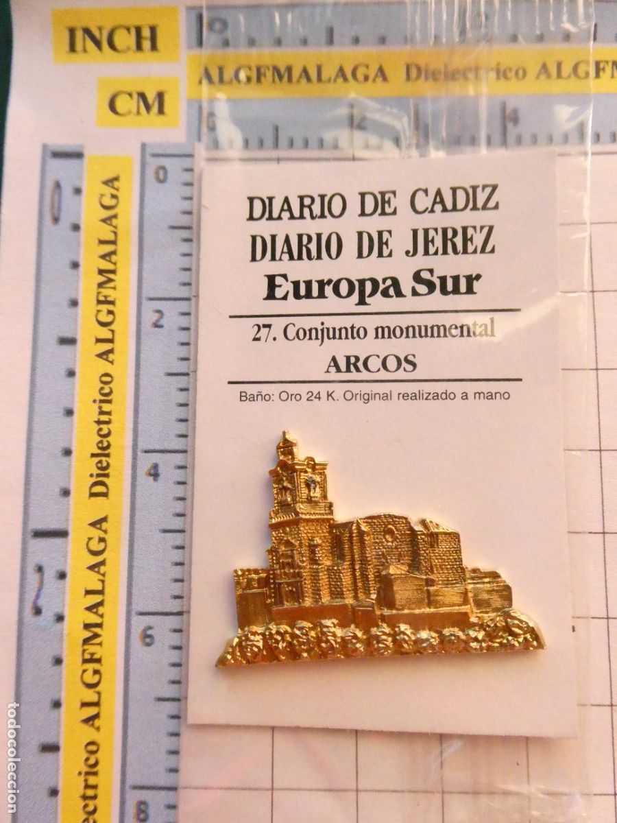 Sammlung von Pins: INSIGNIA BA&Ntilde;O ORO 24K MONUMENTO C&Aacute;DIZ DIARIO JEREZ 27 ARCOS DE LA FRONTERA CONJUNTO. PIN