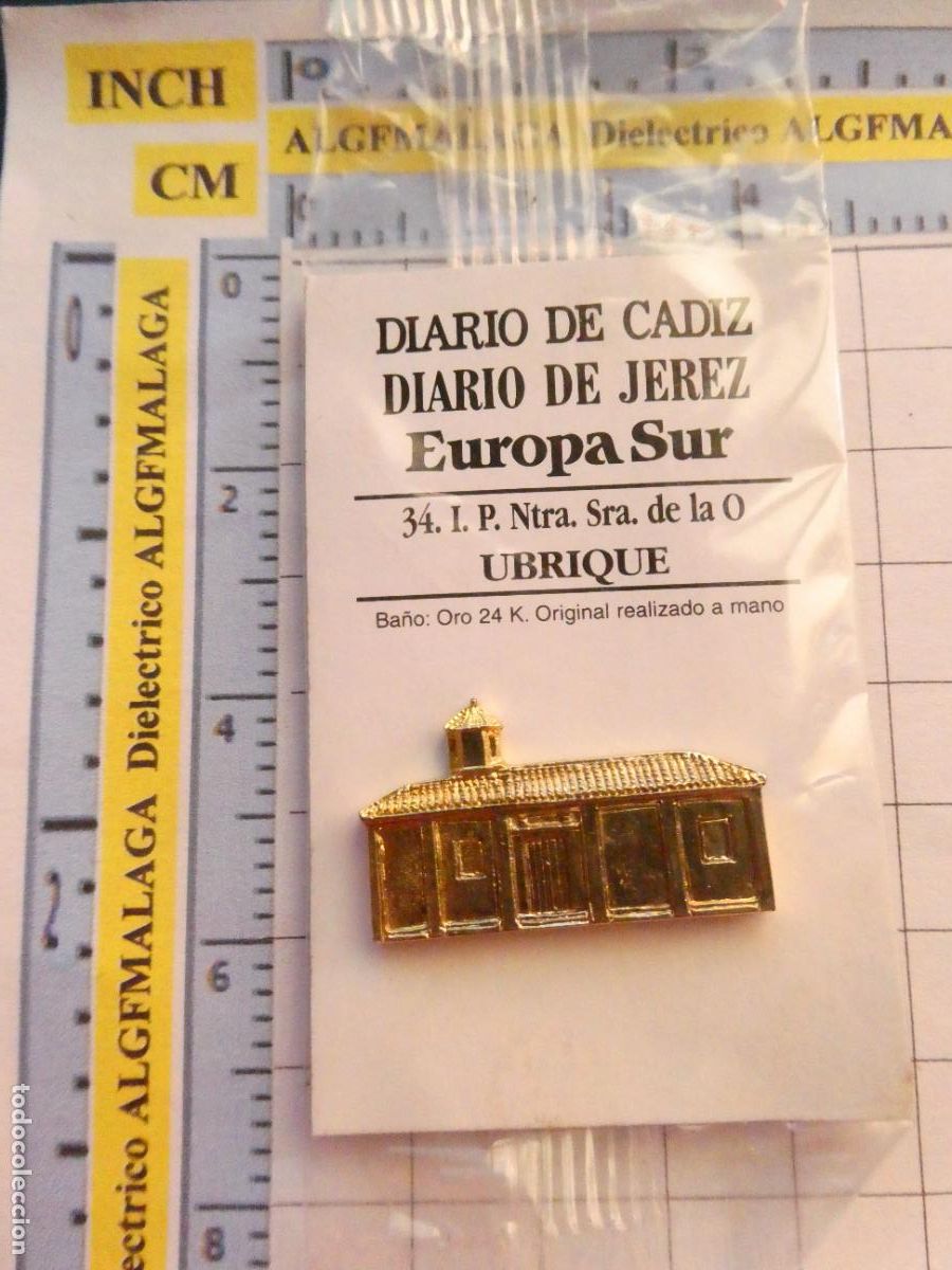 Sammlung von Pins: INSIGNIA BA&Ntilde;O ORO 24K MONUMENTO C&Aacute;DIZ DIARIO JEREZ 34 UBRIQUE IGLESIA NTRA SRA DE LA O. PIN