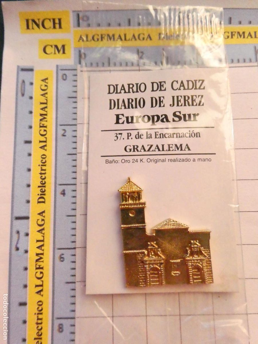 Pins e Spille di collezione: INSIGNIA BA&Ntilde;O ORO 24K MONUMENTO C&Aacute;DIZ DIARIO JEREZ 37 GRAZALEMA IGLESIA DE LA ENCARNACI&Oacute;N. PIN