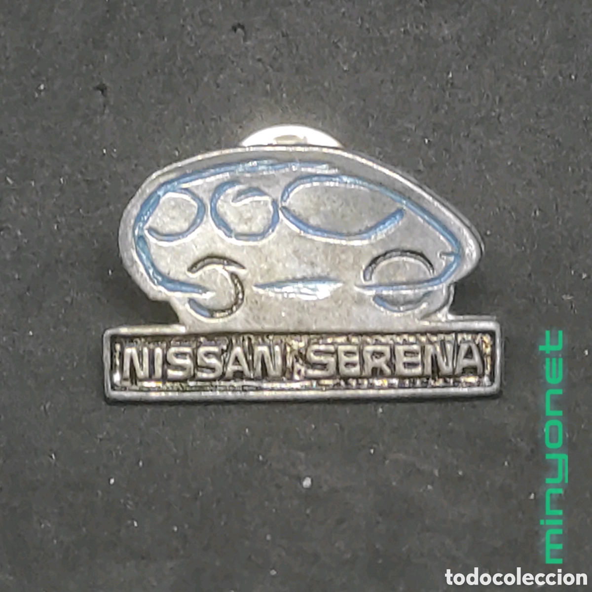 Pins de colecci&oacute;n: Pin Nissan Serena