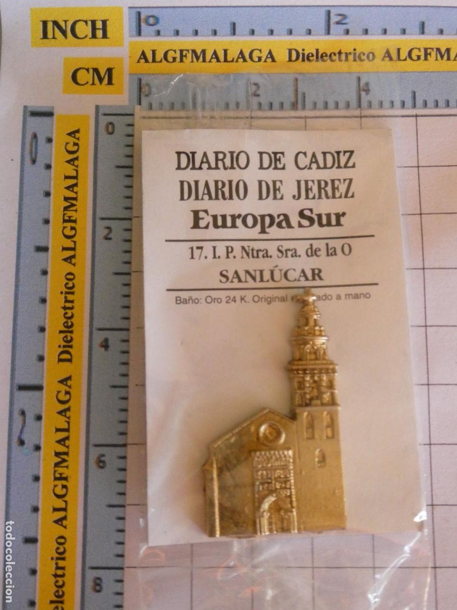 Sammlung von Pins: INSIGNIA BA&Ntilde;O ORO 24K MONUMENTO C&Aacute;DIZ DIARIO JEREZ 17 SANL&Uacute;CAR DE BARRAMEDA IGLESIA NTRA SRA O. PIN