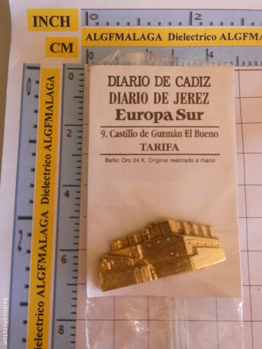 Pin's de collection: INSIGNIA BA&Ntilde;O ORO 24K MONUMENTO C&Aacute;DIZ DIARIO JEREZ 9 TARIFA CASTILLO DE GUZM&Aacute;N EL BUENO. PIN