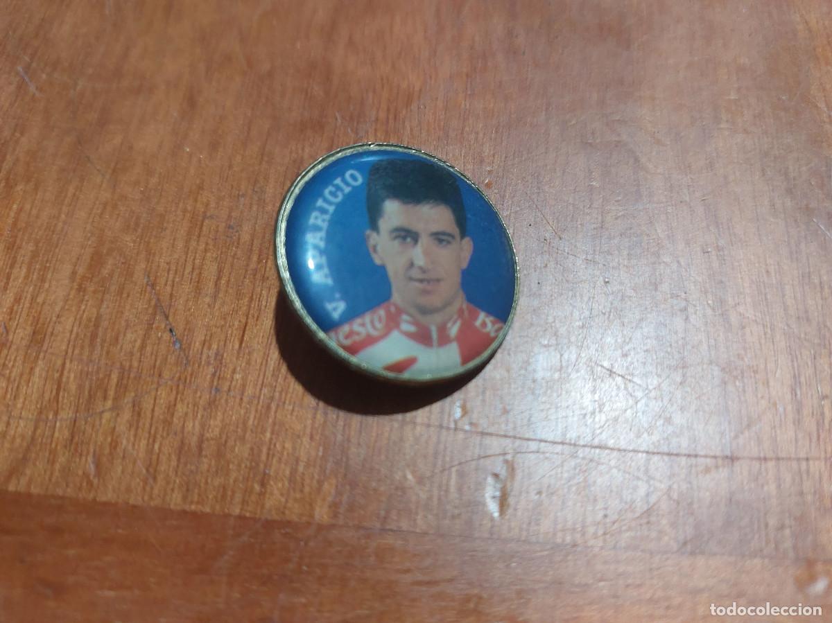 Sammlung von Pins: V. APARICIO. PIN REDONDO. CICLISTA. BUEN ESTADO.
