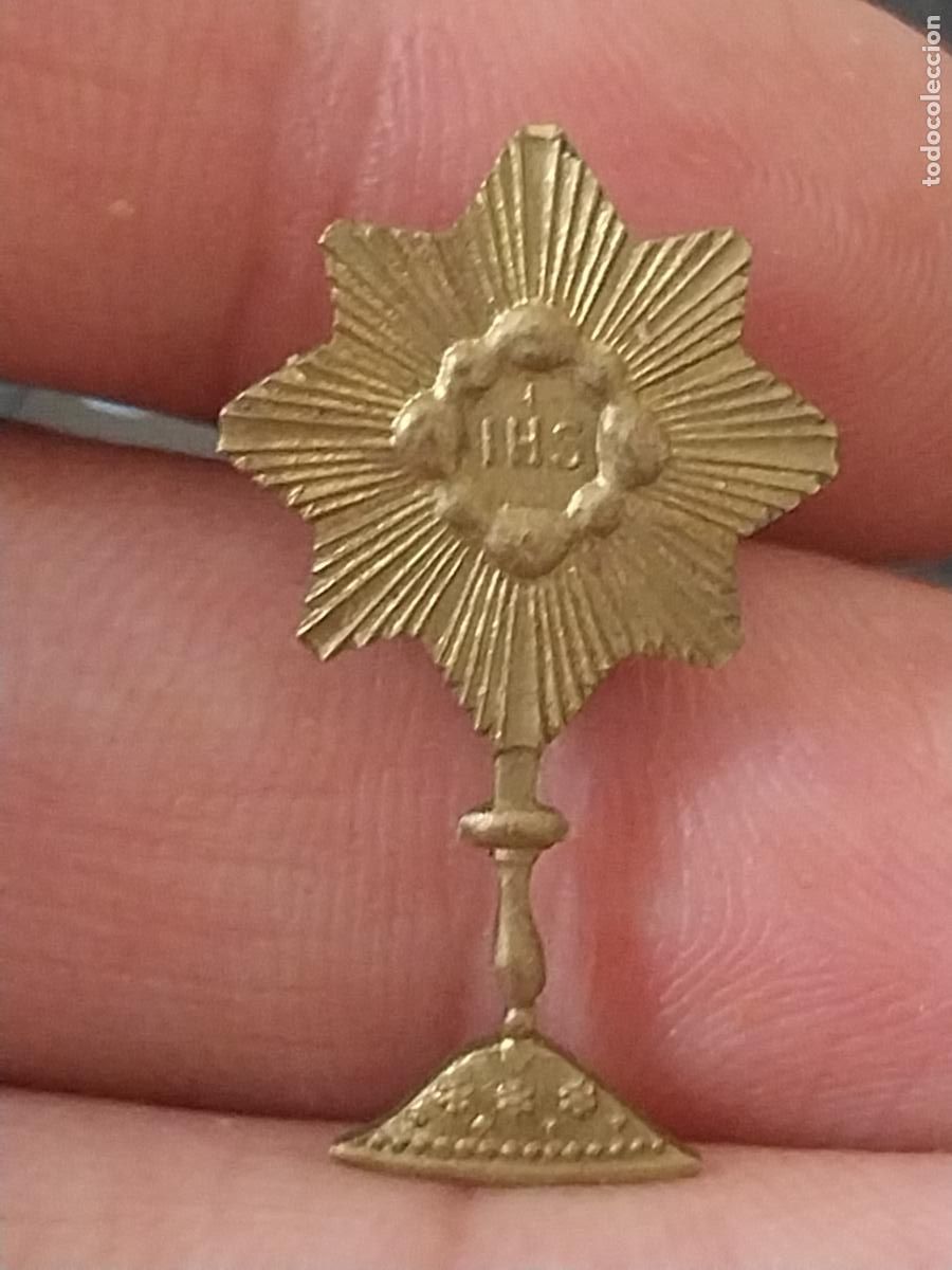 Pins de colecci&oacute;n: RELICARIO CUSTODIA PIN PINCHO GOTA 3CM ALTO