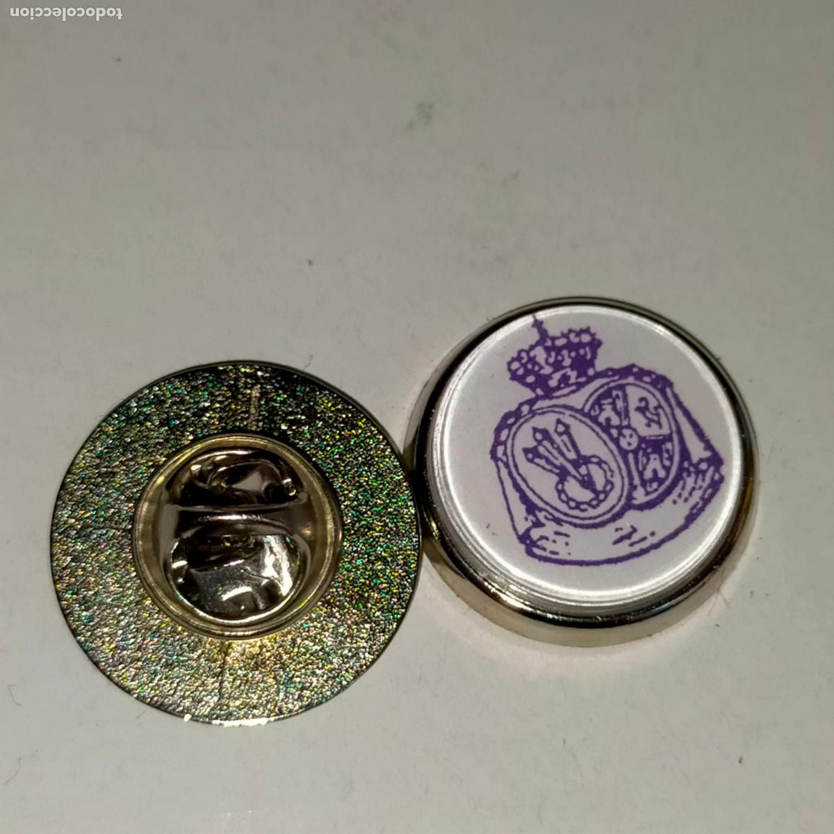 Collection pins: pin redondo metal - ESCUDO EMBLEMA COFRADIA HERMANDAD DE LA SEMANA SANTA DE CADIZ