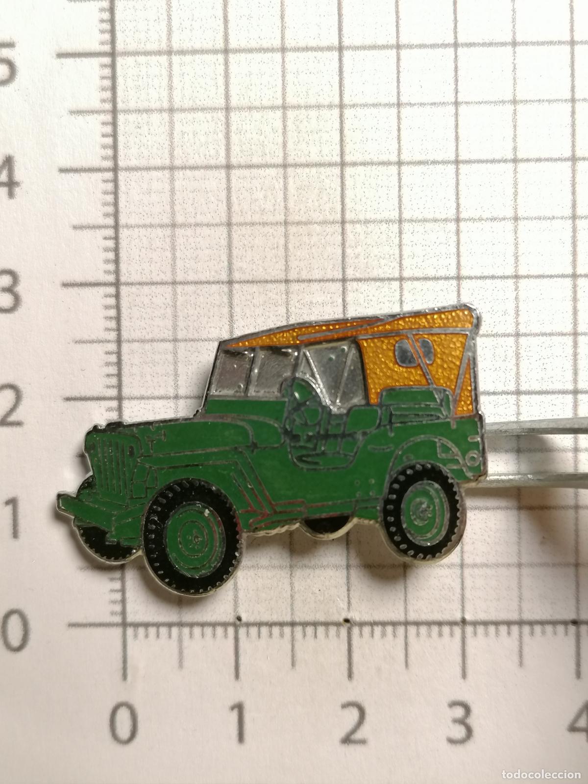 Pins de colecci&oacute;n: PIN INSIGNIA BROCHE COCHE CLASICO JEEP