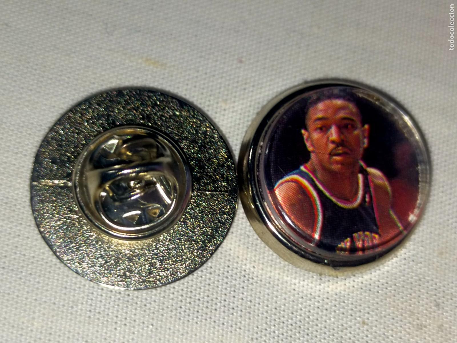 Sammlung von Pins: pin redondo metal - deportes jugador de baloncesto Mark Jackson