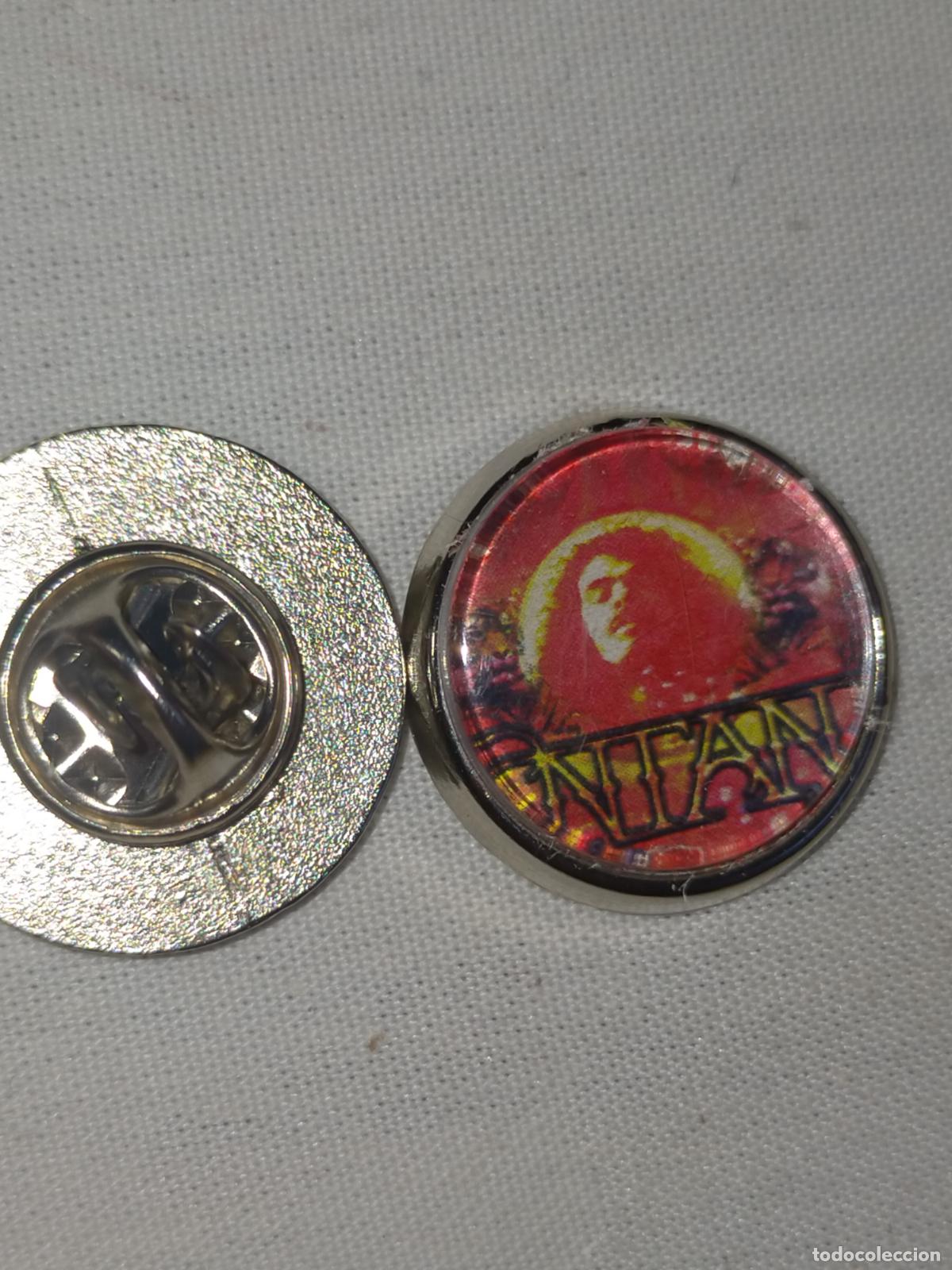 Pins de colecci&oacute;n: pin redondo metal - m&uacute;sica cantante Santana