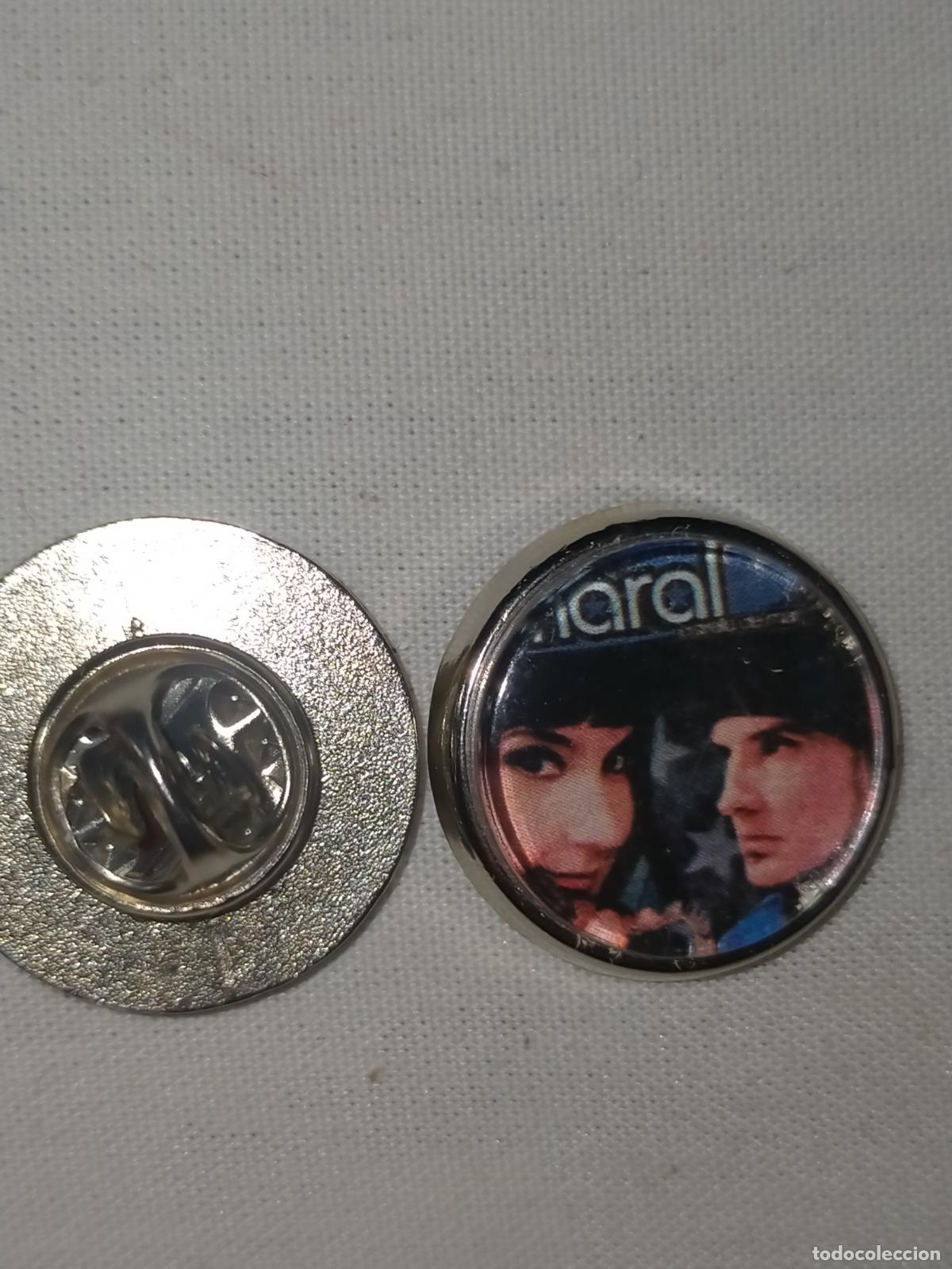 Pins de colecci&oacute;n: pin redondo metal - m&uacute;sica cantante Amaral