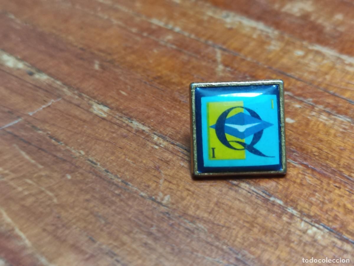 Pins de colecci&oacute;n: Pin Q de Calidad? (Qualitat) - Foto 1