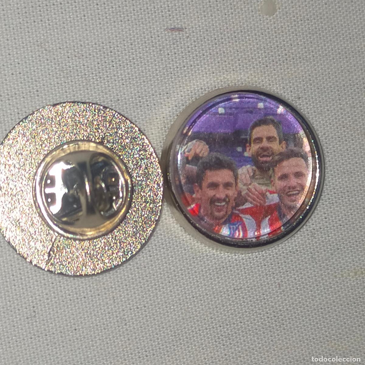 Collection pins: pin redondo metal - f&uacute;tbol equipo club Atl&eacute;tico de Madrid JUGADOR