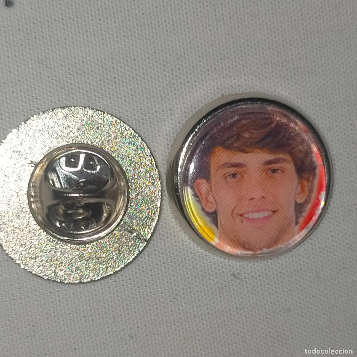 Collection pins: pin redondo metal - f&uacute;tbol equipo club Atl&eacute;tico de Madrid JUGADOR