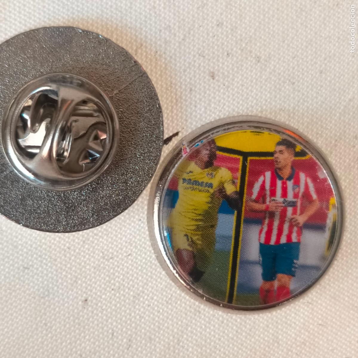Collection pins: pin redondo metal - f&uacute;tbol equipo club Atl&eacute;tico de Madrid JUGADOR