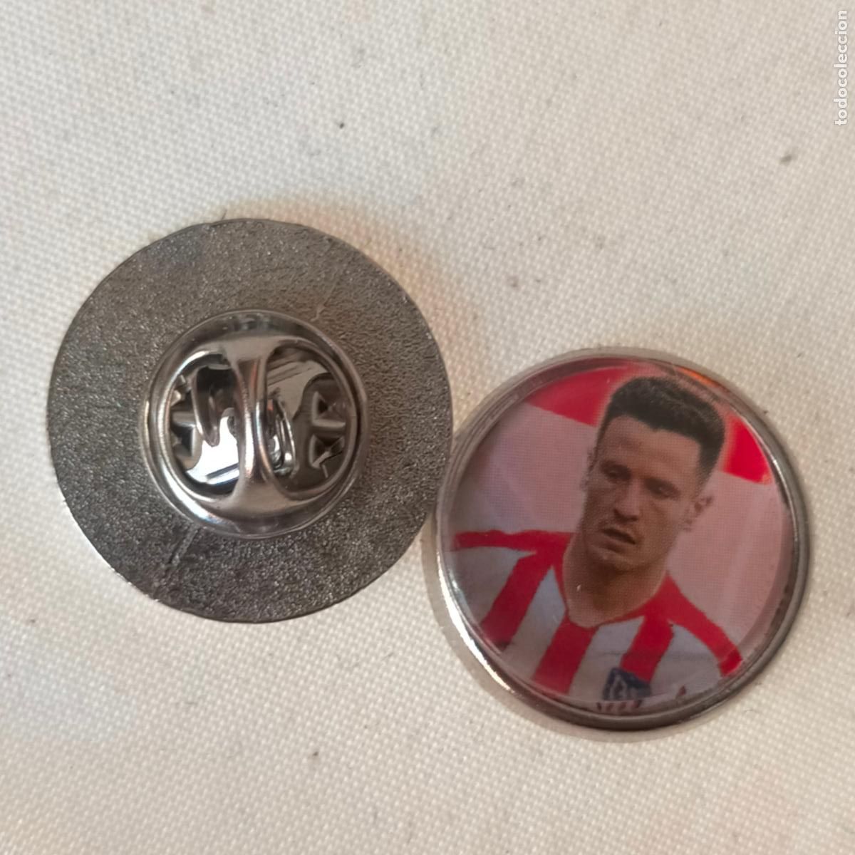 Collection pins: pin redondo metal - f&uacute;tbol equipo club Atl&eacute;tico de Madrid JUGADOR