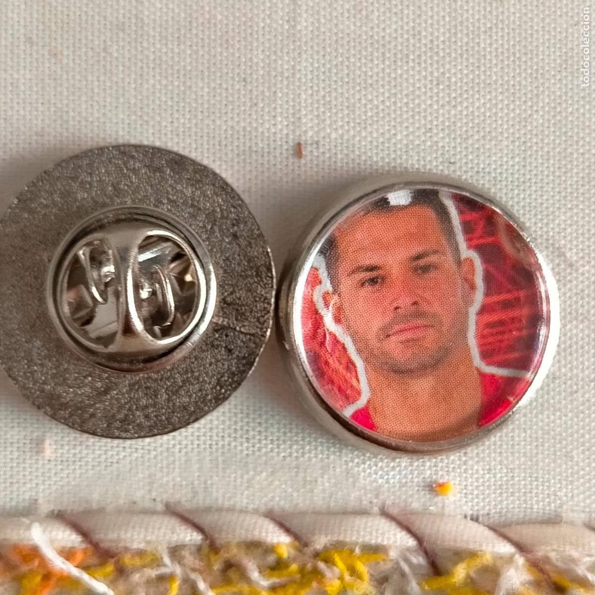 Pin's de collection: pin redondo metal - f&uacute;tbol equipo club Atl&eacute;tico de Madrid JUGADOR