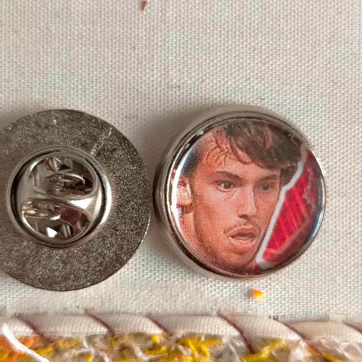Sammlung von Pins: pin redondo metal - f&uacute;tbol equipo club Atl&eacute;tico de Madrid JUGADOR