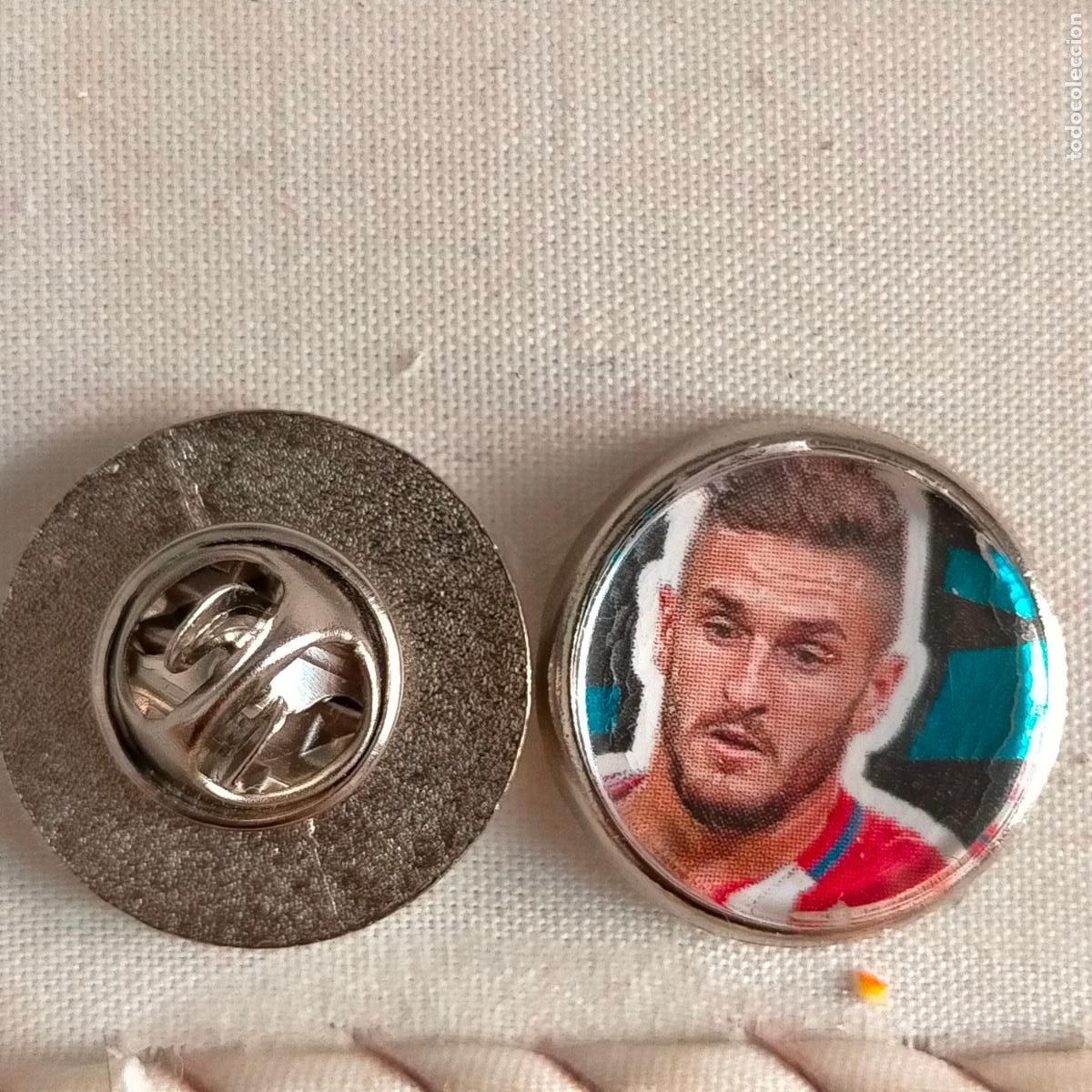 Pin's de collection: pin redondo metal - f&uacute;tbol equipo club Atl&eacute;tico de Madrid JUGADOR