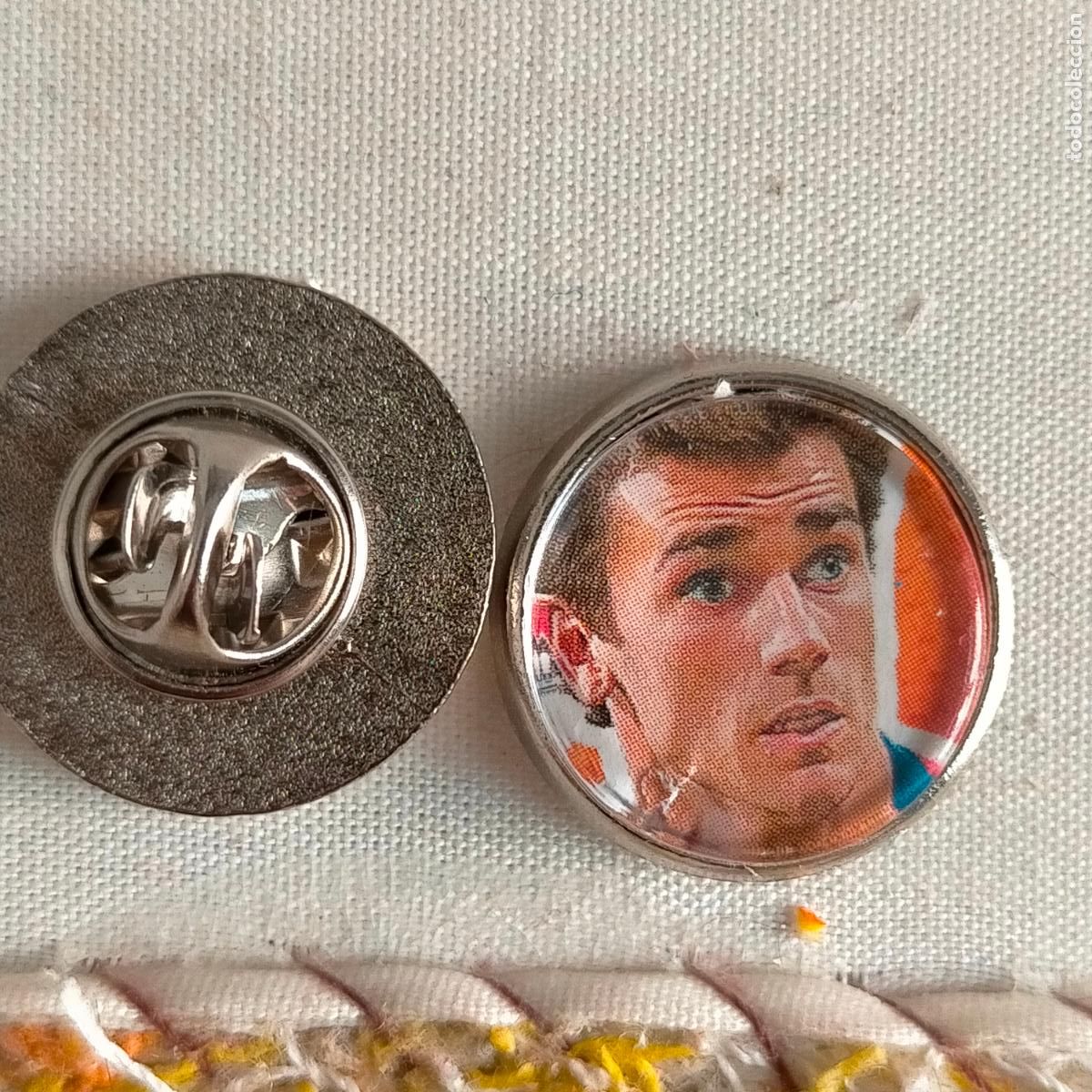 Sammlung von Pins: pin redondo metal - f&uacute;tbol equipo club Atl&eacute;tico de Madrid JUGADOR