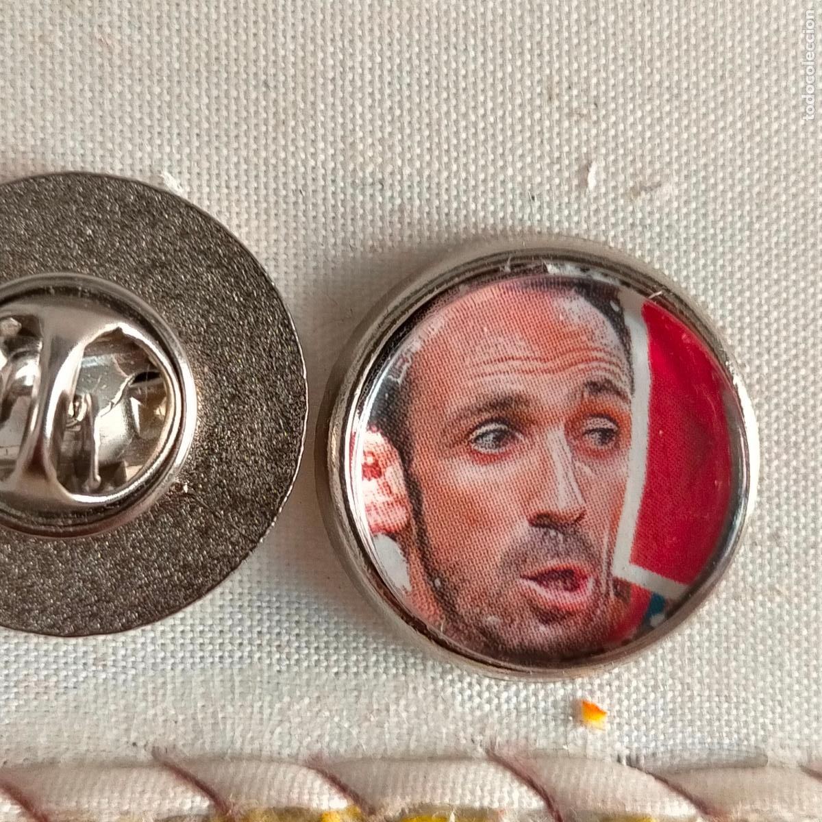 Pin's de collection: pin redondo metal - f&uacute;tbol equipo club Atl&eacute;tico de Madrid JUGADOR
