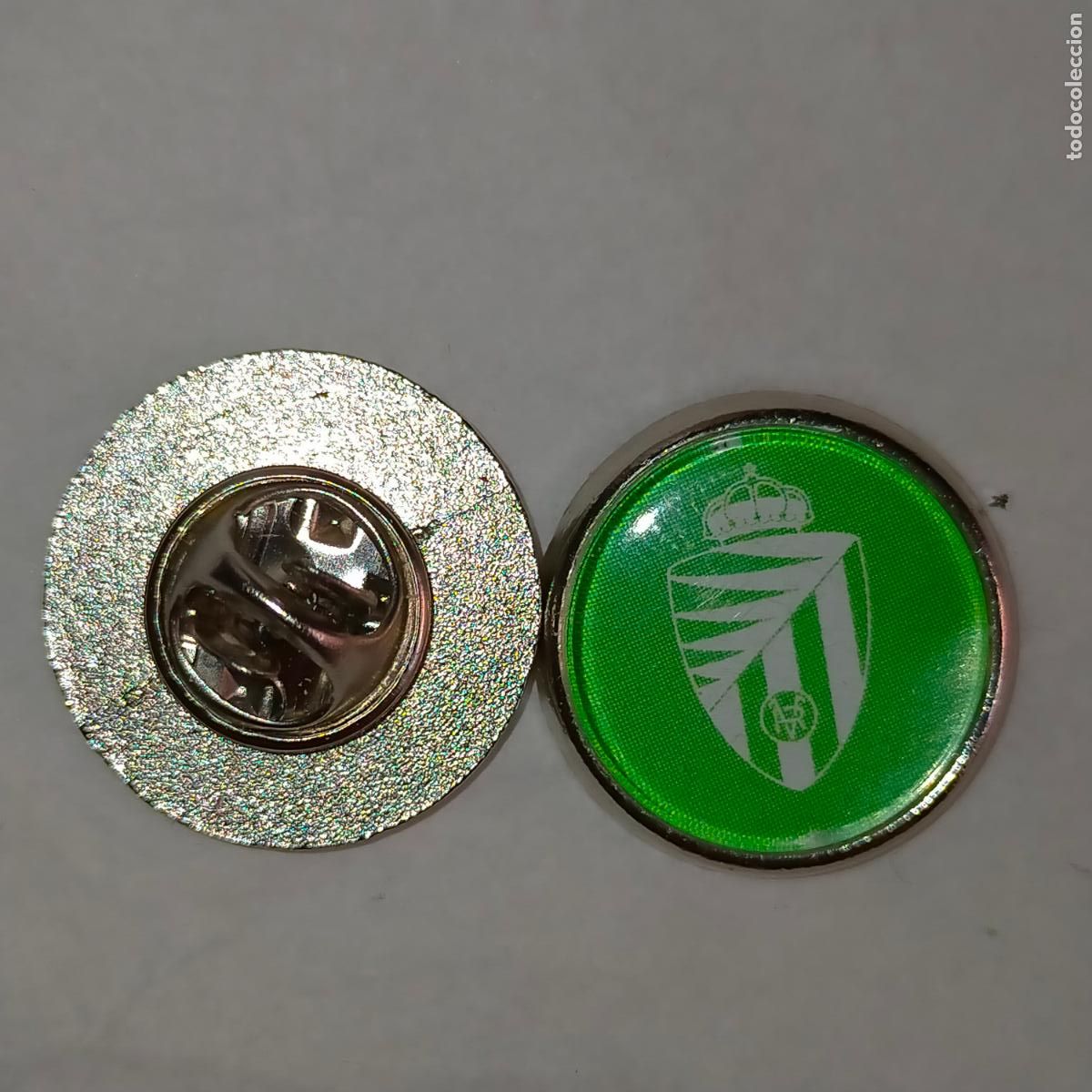 Pin's de collection: pin redondo metal - f&uacute;tbol equipo escudo insignia emblema liga espa&ntilde;ola