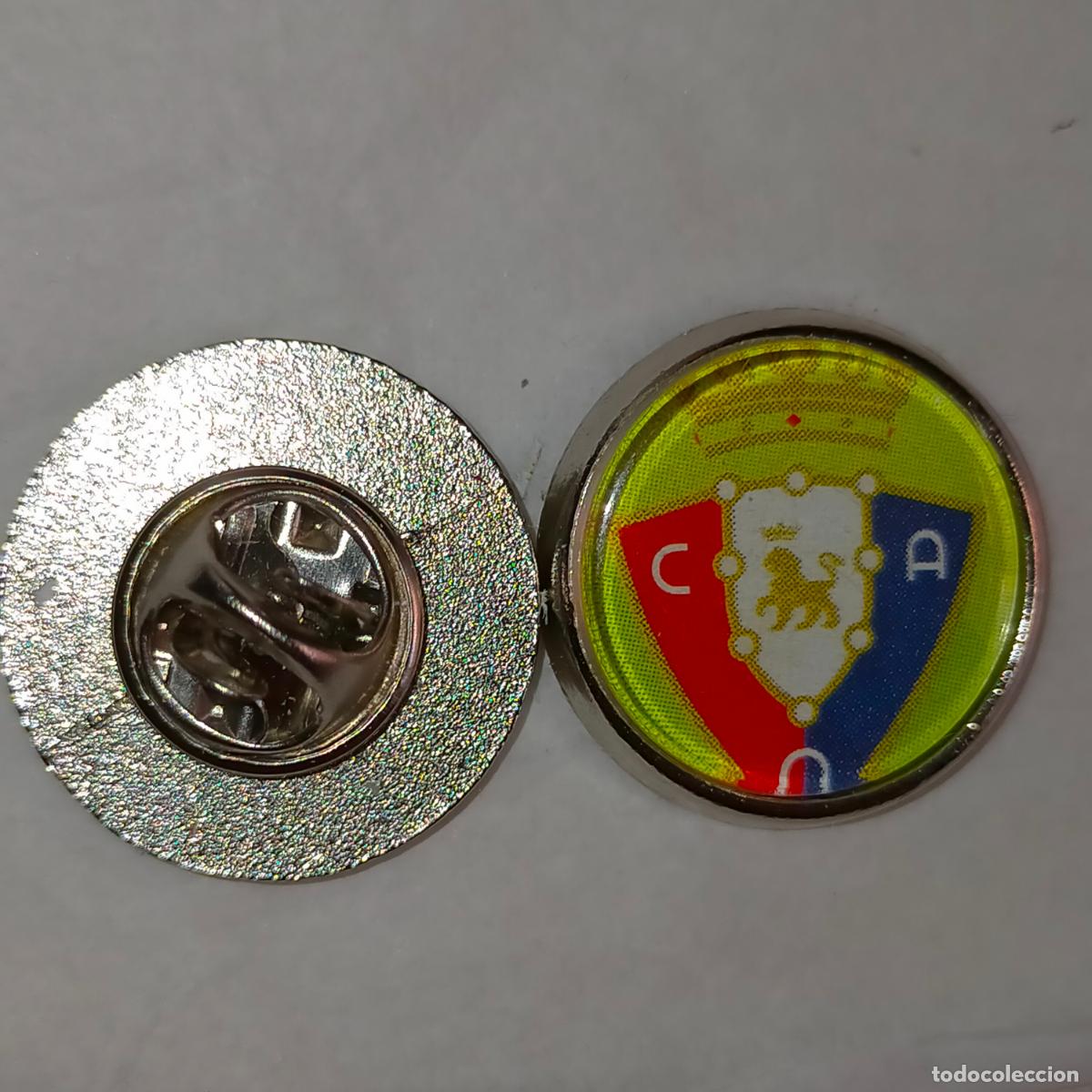 Pin's de collection: pin redondo metal - f&uacute;tbol equipo escudo insignia emblema liga espa&ntilde;ola