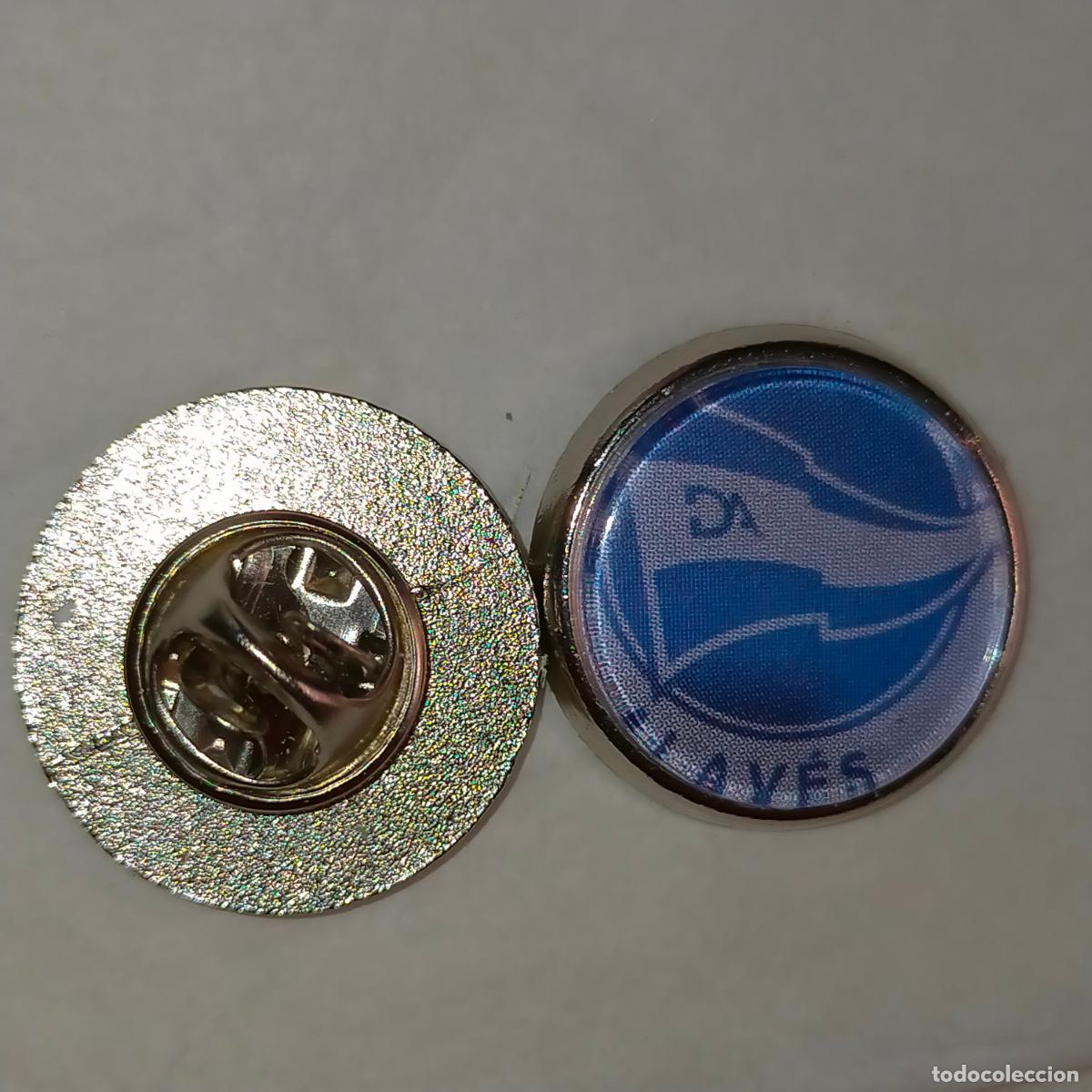 Sammlung von Pins: pin redondo metal - f&uacute;tbol equipo escudo insignia emblema liga espa&ntilde;ola