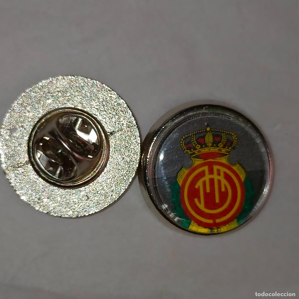 Pins e Spille di collezione: pin redondo metal - f&uacute;tbol equipo escudo insignia emblema liga espa&ntilde;ola