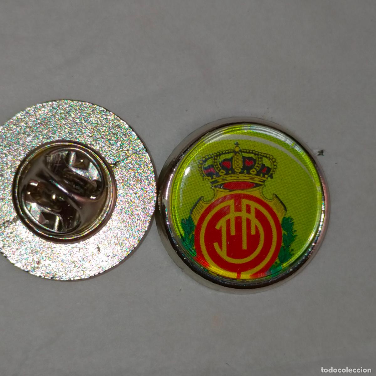 Sammlung von Pins: pin redondo metal - f&uacute;tbol equipo escudo insignia emblema liga espa&ntilde;ola