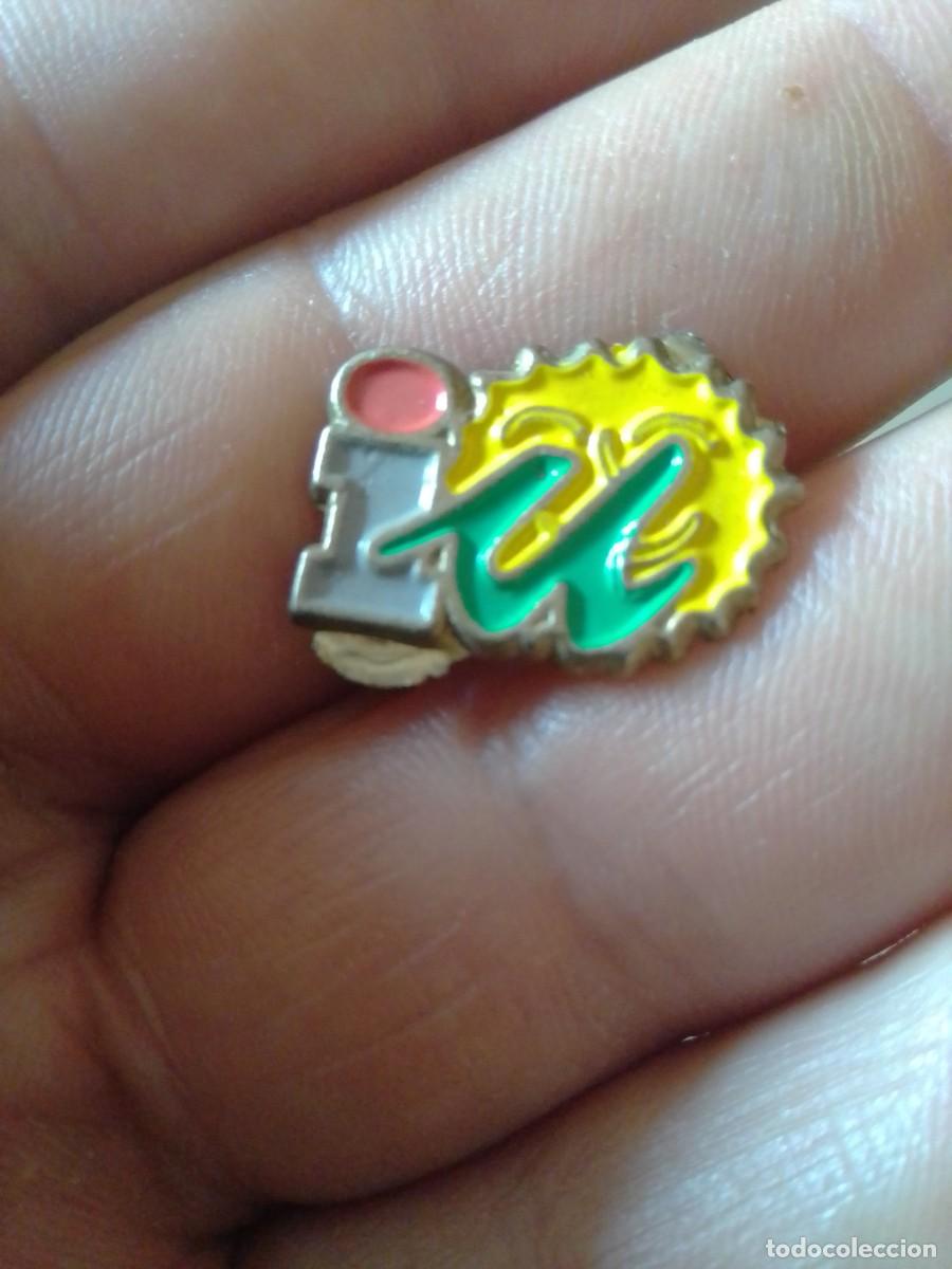 Pin's de collection: PINS POL&Iacute;TICO PARTIDO IZQUIERDA UNIDA SINDICAL , POL&Iacute;TICA ESPA&Ntilde;OLA