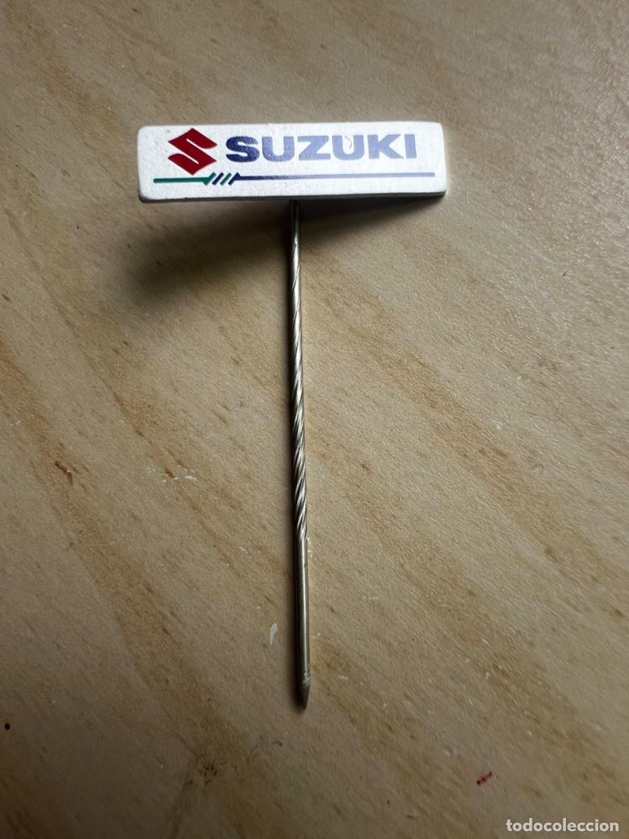Pins de colecci&oacute;n: SUZUKI AGUJA DE CORBATA - Foto 1