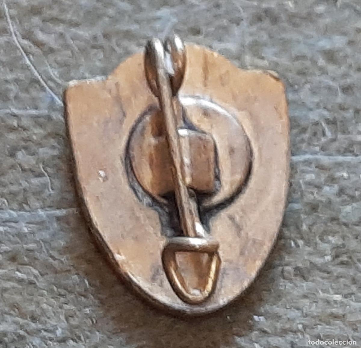Pins de colecci&oacute;n: INSIGNIA DE IMPERDIBLE - LAMBRETA - EIBAR - Foto 2