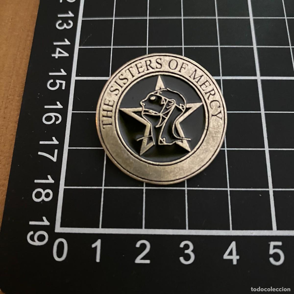Pins de colecci&oacute;n: PIN TAMA&Ntilde;O GRANDE METALICO Y ESMALTADO NUEVO Y SIN USO THE SISTERS OF MERCY