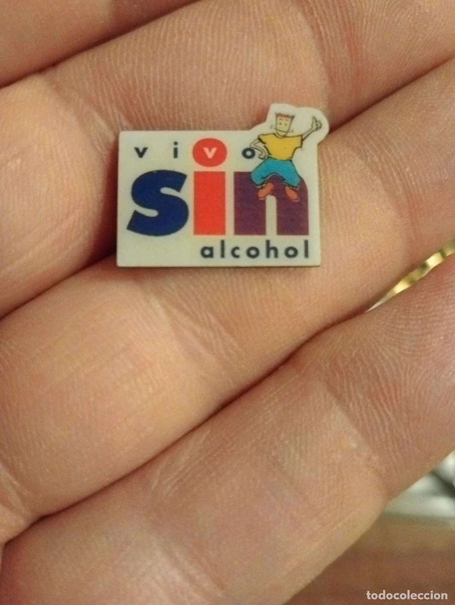 Pins de colecci&oacute;n: PINS CAMPA&Ntilde;A JUVENTUD VIVO SIN ALCOHOL SANIDAD