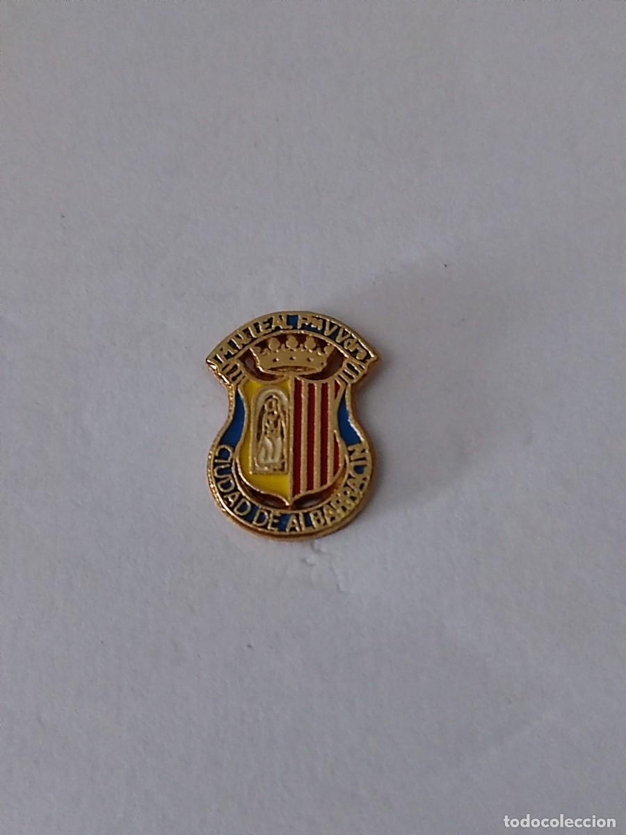 Pins de colecci&oacute;n: PIN ESCUDO HERALDICO DE ALBARRACIN- TERUEL