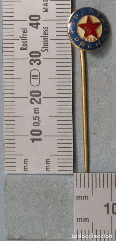 Sammlung von Pins: PIN. SPARTA DE PRAHA. ALFILER