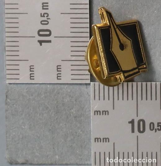 Pin's de collection: PIN. PLUMA PUNTA ESTILOGRAFICA