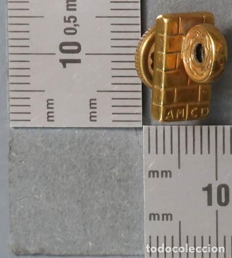 Pin's de collection: PIN. AMCD A IDENTIFICAR