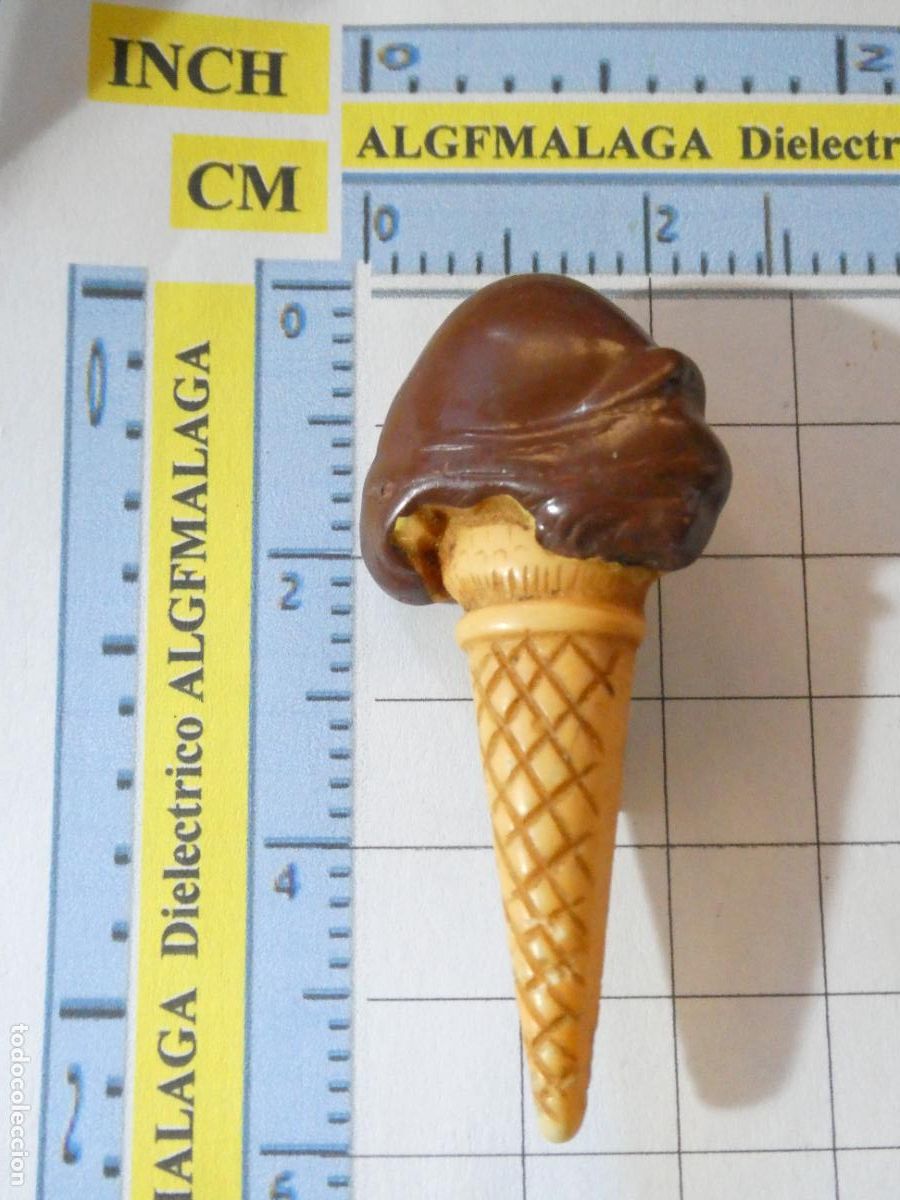 Collection pins: INSIGNIA BROCHE CUCURUCHU HELADO DE CHOCOLATE. NO PIN