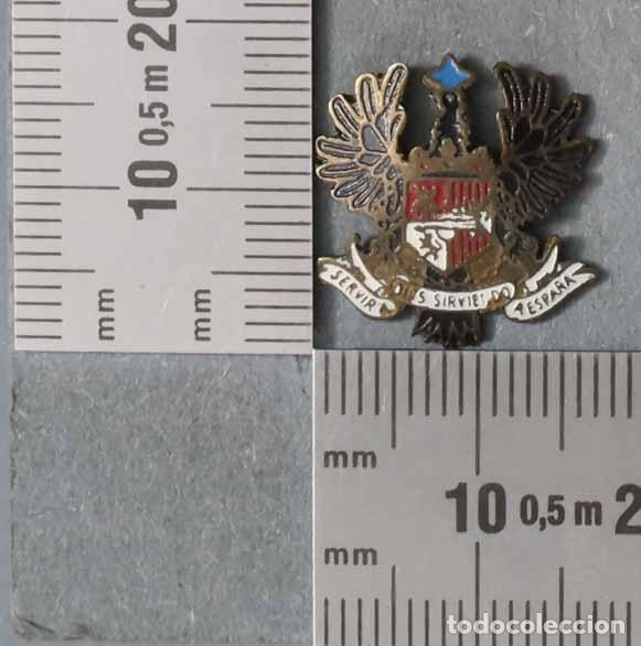 Pins de colecci&oacute;n: INSIGNIA. SERVIR A DIOS SIRVIENDO A ESPA&Ntilde;A. &iquest;FRENTE DE JUVENTUDES?