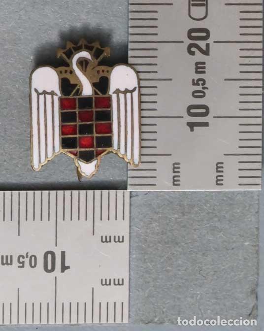 Pin's de collection: PIN. ALFILER FRENTE DE JUVENTUDES